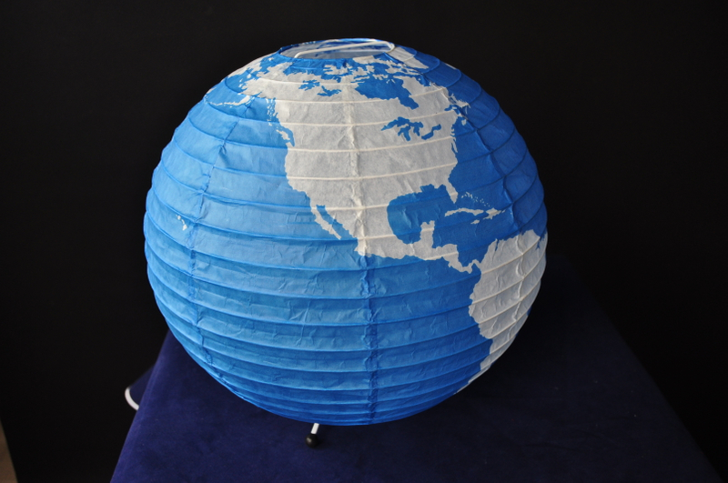 Earth printing paper fold shade table lamp